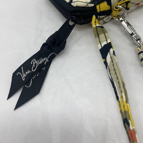 Vera Bradley Dogwood yellow black white floral wristlet ID card holder - Picture 6 of 6